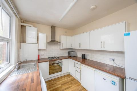4 bedroom terraced house for sale, Wadbrough Road, Botanical Gardens, Sheffield