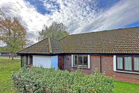 2 bedroom semi-detached bungalow for sale, Bramble Walk, Redhill