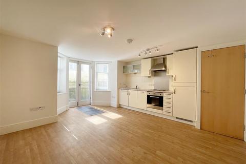 1 bedroom apartment to rent, 16-17 Blenheim Terrace, Scarborough YO12