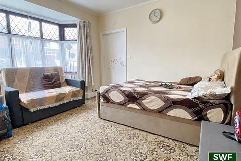 17 Birchwood Road, Wolverhampton, WV4 5UL