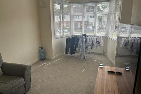 2 bedroom house to rent, Lodge Court, High Street, Hornchurch