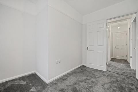 2 bedroom flat to rent, Riverside Gardens, Wembley