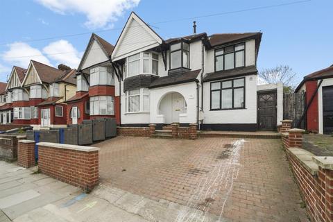 Tanfield Avenue, Neasden