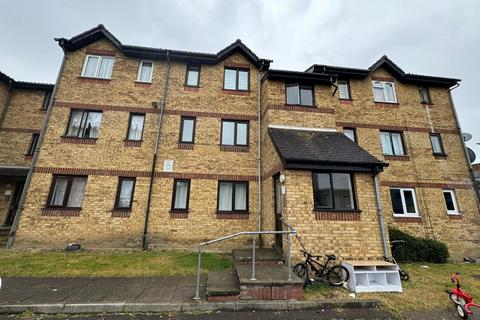 1 bedroom property to rent, Dunnock Close, London