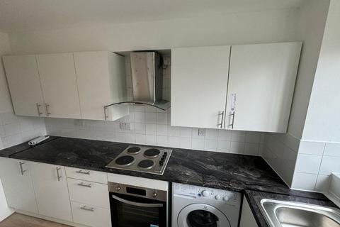 1 bedroom property to rent, Dunnock Close, London