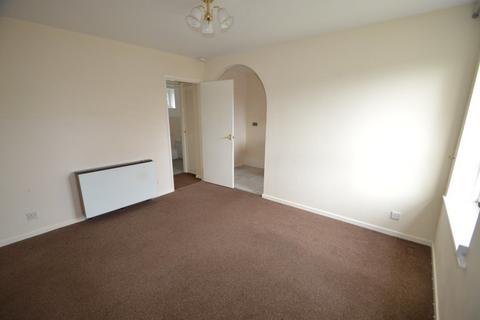 1 bedroom flat to rent, Bisell Way, Brierley Hill