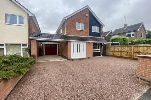 3 bedroom detached house for sale, Westray Drive, Hinckley LE10