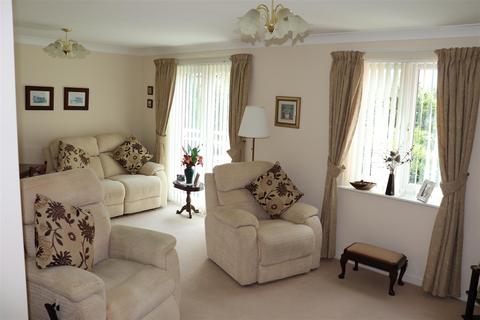 1 bedroom retirement property for sale, Croxall Court, Leighswood Road, Aldridge