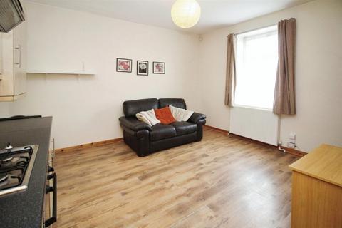 3 Stone Hall Road, Bradford, BD2 2EJ