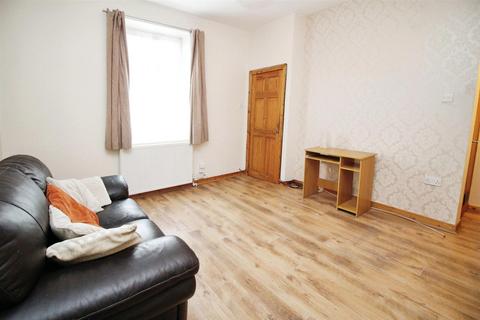 3 Stone Hall Road, Bradford, BD2 2EJ