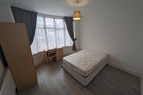 4 bedroom private hall to rent, Brookleigh Road, Withington, Manchester