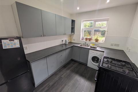 4 bedroom private hall to rent, Brookleigh Road, Withington, Manchester