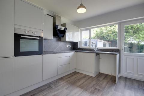 3 bedroom semi-detached house for sale, Burton Road, Cottingham