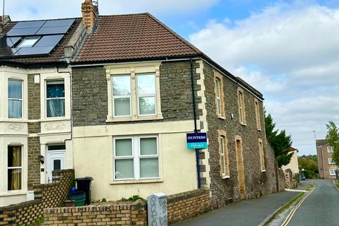 3 bedroom end of terrace house for sale, Downend Road, Fishponds