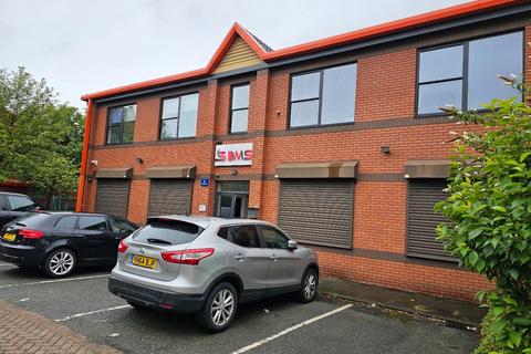 Property to rent, Modwen Road, Salford, Manchester