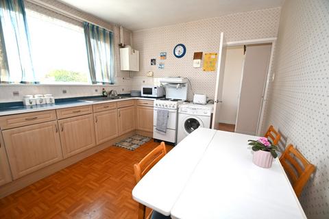 175 Tamar Way, Slough, SL3 8SZ