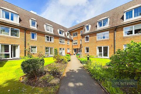 1 bedroom retirement property for sale, Mersham Gardens, Southampton, SO18