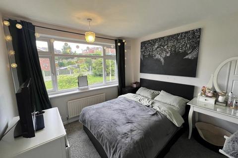 3 bedroom semi-detached house for sale, Sorrel Walk, Brierley Hill, DY5 2QG