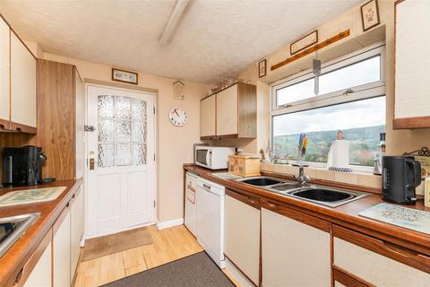 10 Rumplecroft, Otley, LS21 2RE