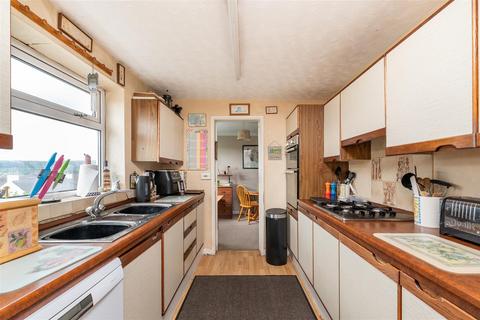 10 Rumplecroft, Otley, LS21 2RE