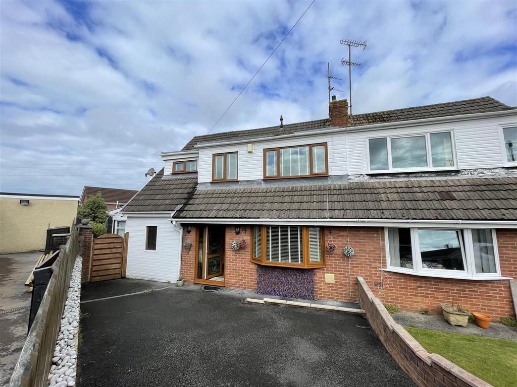 Pemberton Park, Llanelli 4 bed semidetached house for sale £245,000