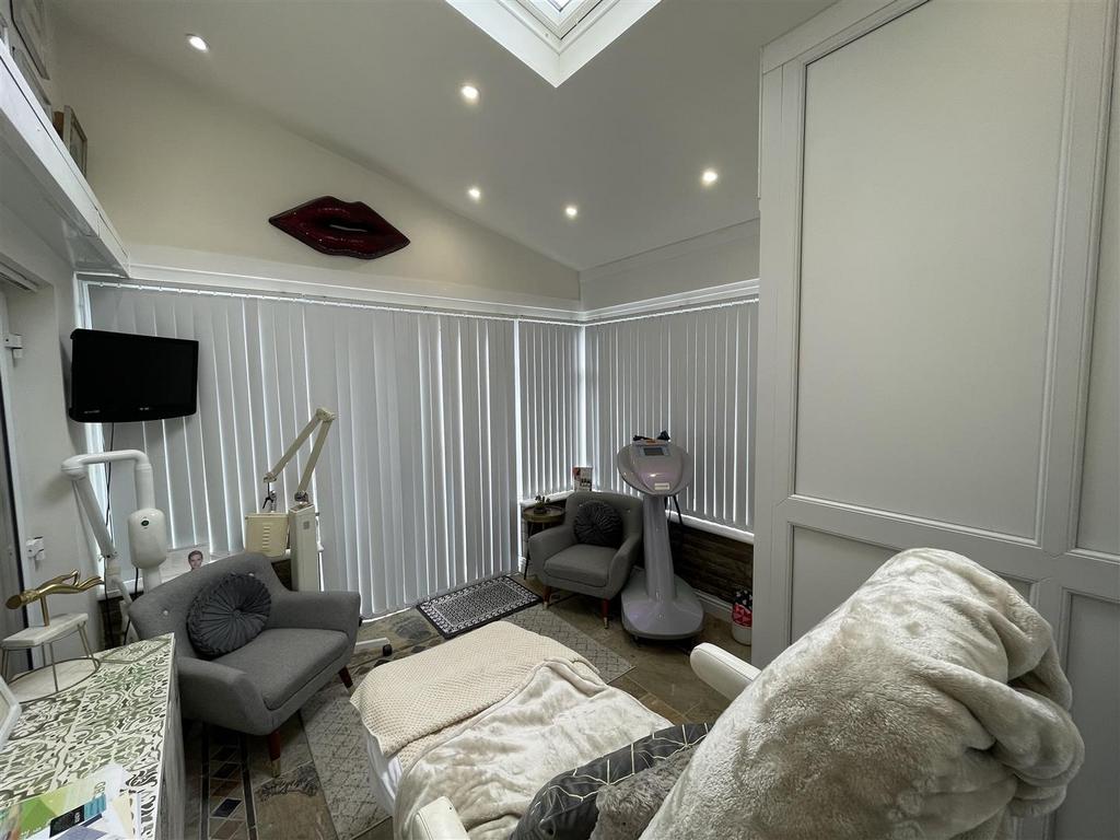 Conservatory/Office/Studio