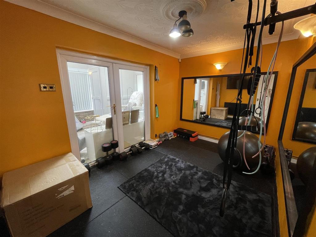Sitting Room (currently used as a gym room)
