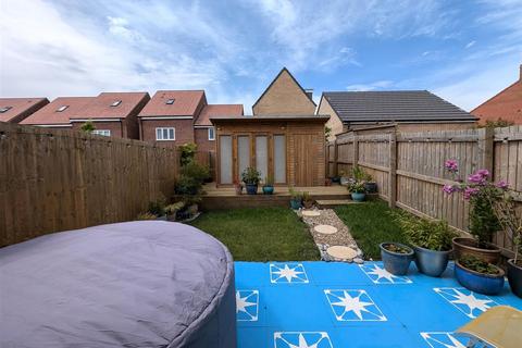 2 bedroom semi-detached house for sale, Millfields Drive, Scalby, Scarborough