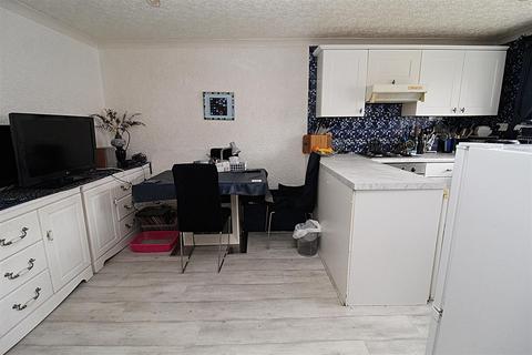 154 Lanchester Way, Birmingham, B36 9LE