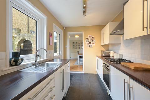 3 bedroom semi-detached house for sale, Lower Court Road, Epsom