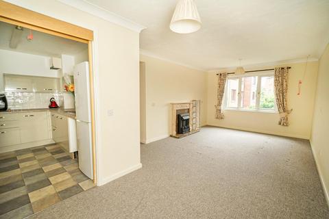 2 bedroom retirement property for sale, Rosebery Court, Leighton Buzzard