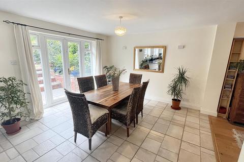 5 bedroom detached house for sale, Elizabeth Road, Birmingham B13