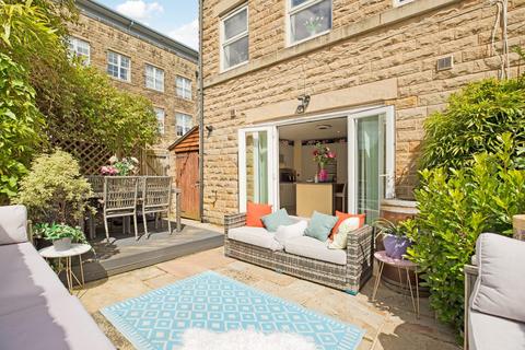 4 bedroom townhouse for sale, Mill Fold, Addingham LS29