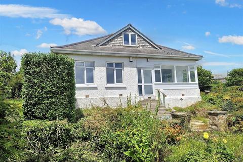 3 bedroom detached bungalow to rent, Rosevine, Roseland Peninsula