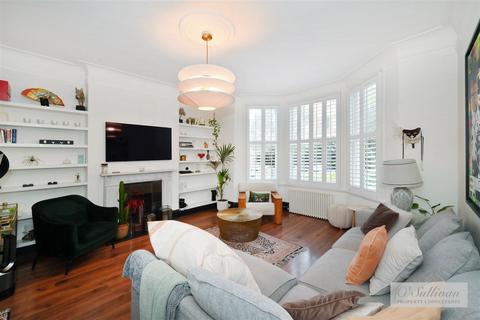 2 bedroom flat to rent, St. Quintin Avenue, London