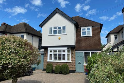 4 bedroom detached house for sale, Bury Avenue, Ruislip HA4