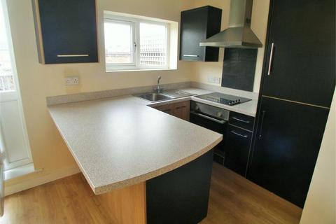 2 bedroom flat to rent, London Road, Stockport SK7