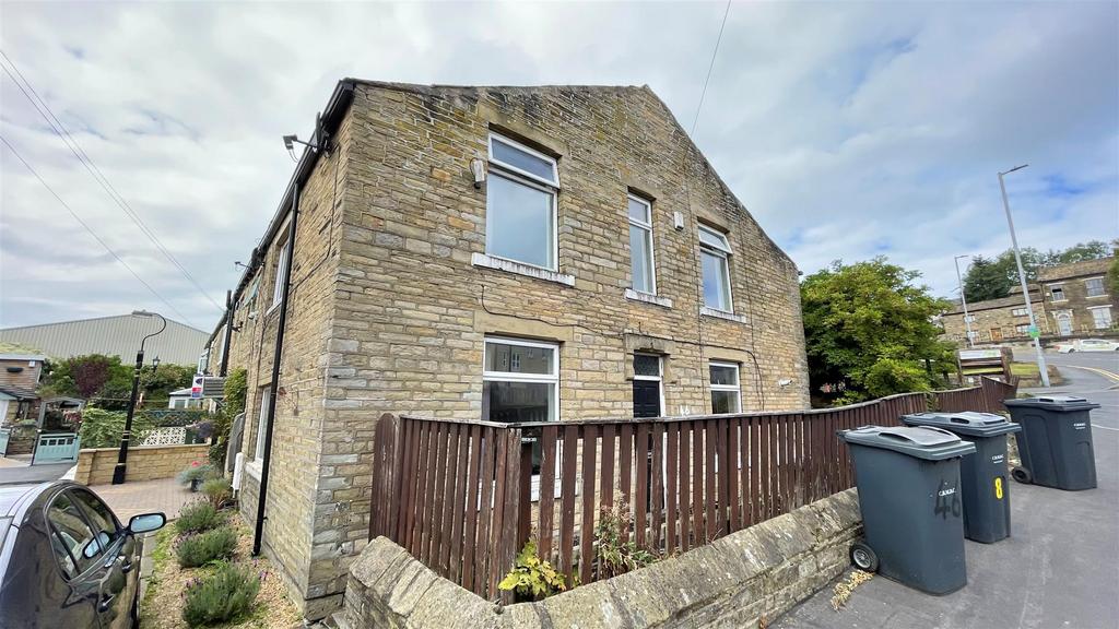 Victoria Road, Eccleshill 3 bed end of terrace house for sale £115,000