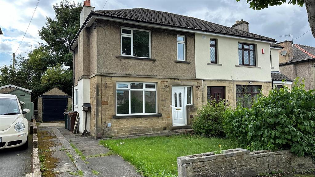 Cyprus Avenue, Thackley 3 bed semidetached house to rent £950 pcm (£