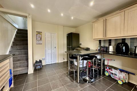 3 bedroom terraced house for sale, Loughborough Road, Leicester LE4