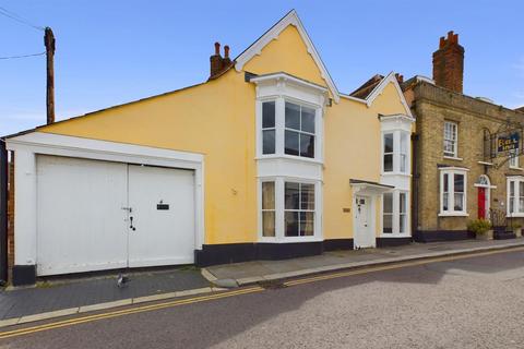 4 bedroom house for sale, Silver Street, Old Maldon