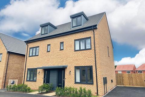 3 bedroom semi-detached house to rent, Jubilee Road, Northampton NN5