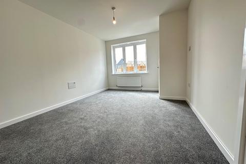 3 bedroom semi-detached house to rent, Jubilee Road, Northampton NN5
