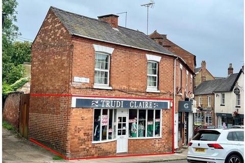Retail property (high street) to rent, Shop Premises - High Street, Rothwell, Kettering