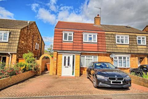 3 bedroom semi-detached house for sale, Cozens Road, Ware SG12