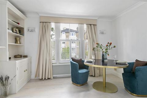 2 bedroom flat for sale, Marlborough Road, Richmond