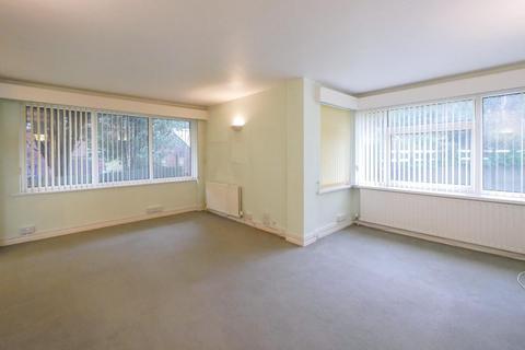 3 bedroom flat to rent, The Esplanade, Penarth