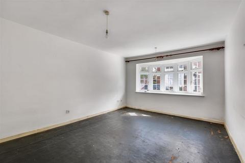 2 bedroom maisonette for sale, Hall Croft, Beeston, Nottingham