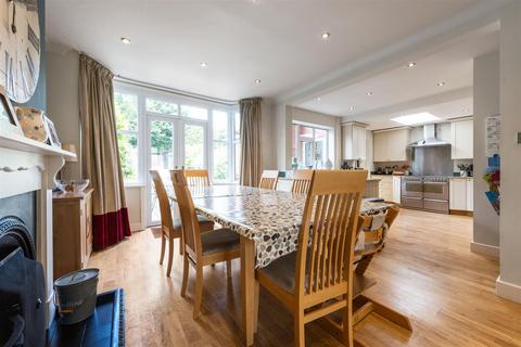 21 Ladbrook Road, Solihull, B91 3RN