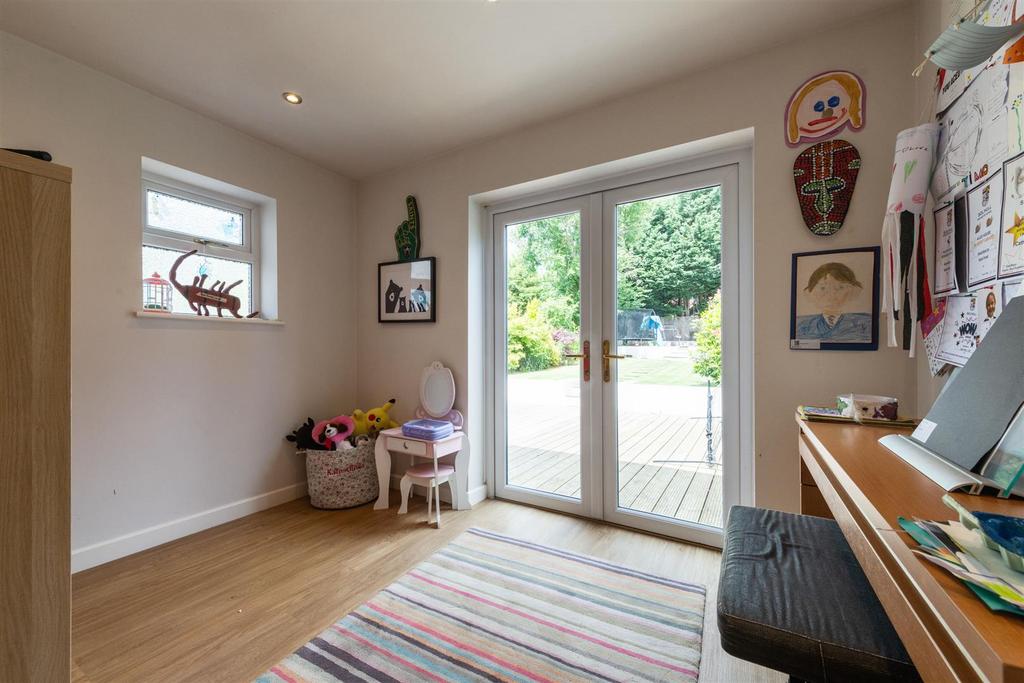 21 Ladbrook Road, Solihull, B91 3 RN 13.jpg